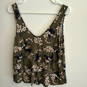 Super soft American Eagle top size medium